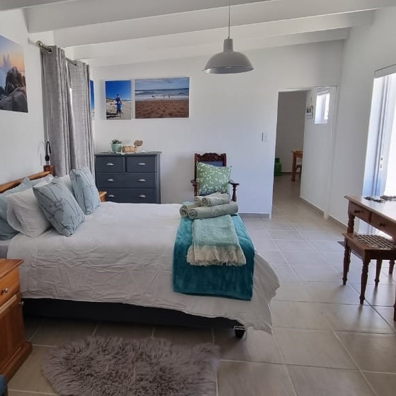 4 Bedroom Property for Sale in Jacobsbaai Western Cape